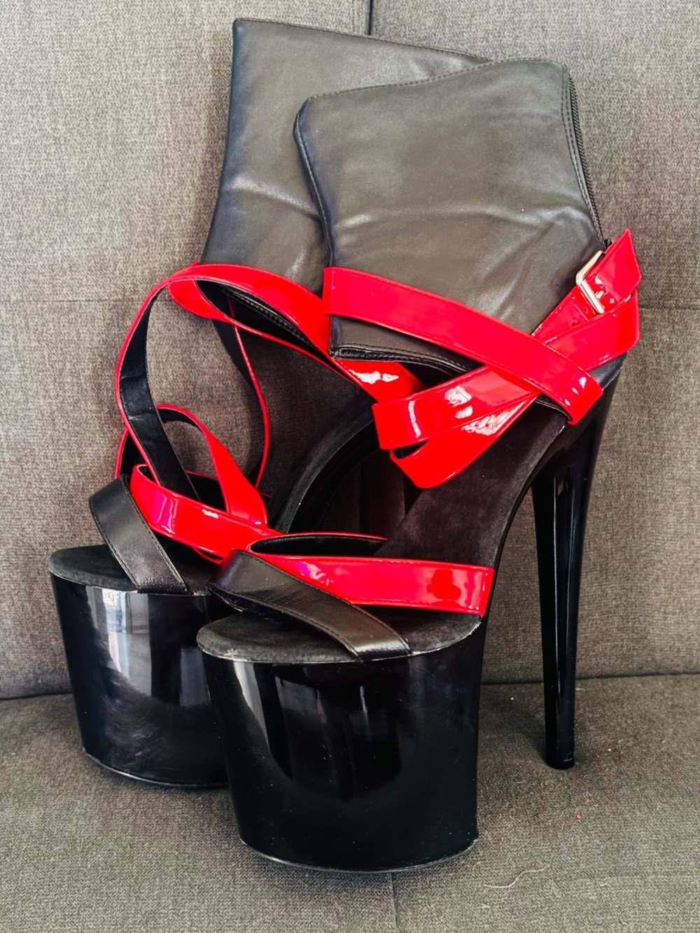 Ultra High Platform Heels Black Red Strappy Boots Size 38 / US 8 Like new